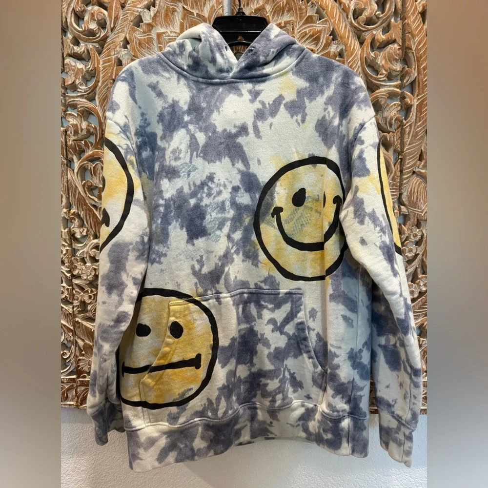 MARKET Smiley Sun Dye Blue white yellow Hoodie- size M - Picture 2 of 13